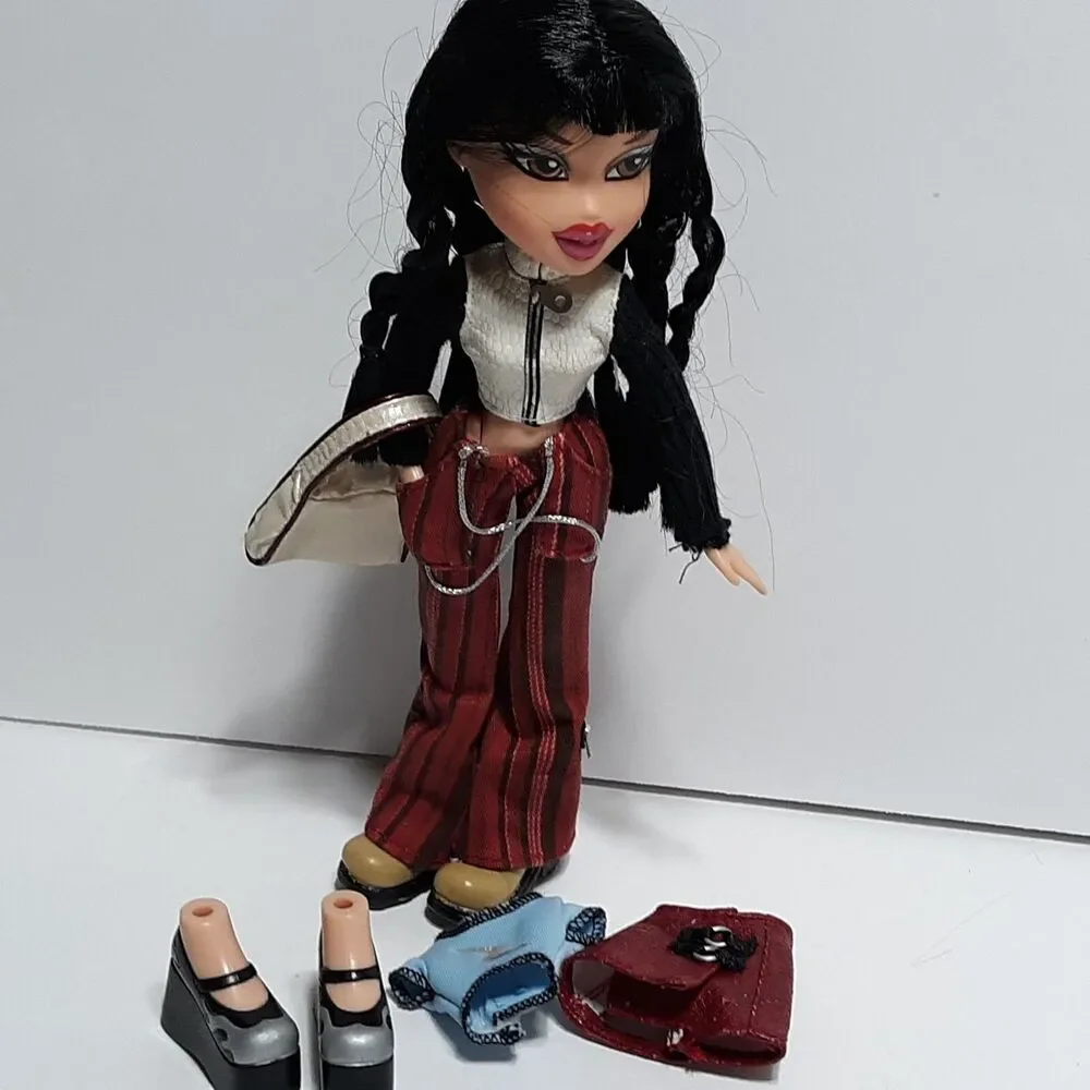 Bratz Doll Jade Xpress Fashion Pants Shirt Boots Shoes Skirt Bag Purse Outfit